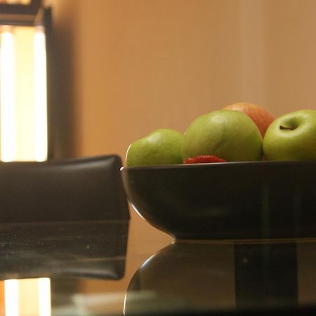 Vegan Inn Airport - Adults Only - Late Check In ฟิวมิชีโน ภายนอก รูปภาพ